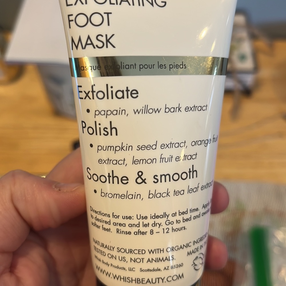 Exfoliating Foot Mask - Picture 3 of 6